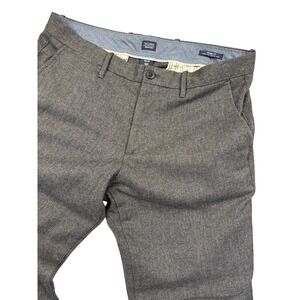 GapKhakis Mens Tailored Straight Fit Italian Wool Blend Herringbone Pants 34x32